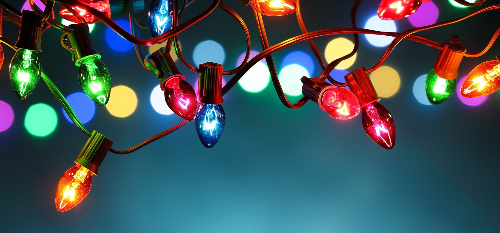 Лампочки елочных гирлянд. Гирлянда фон. новогодняя гирлянда арт. the christmas lights. гирлянда из лампочек вектор.